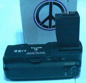 Canon Bg-e8 Battery Pack Grip - Vintage