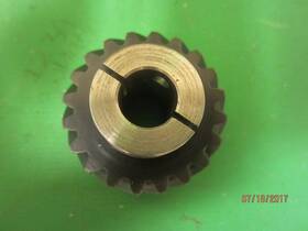Gr-207 Century-lavezzi Or Equal Single Shutter Gear For 35 70mm Cinema Projector Nos Unused