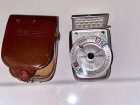 L-4117 Etalon Vintage Etalonautomat-aexposure Meter With Leather Case. Japan
