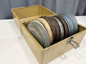 Kenco 20351 Vintage 8mm Movie Film Reel Storage Box With 12 Canisters And 11 Reels No