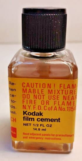 12003 Kodak Bottle Film Cement Eastman 1/2 Oz. 14.8ml Cat.195 6218 #803