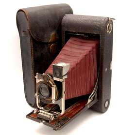 23200535-9687-4 Kodak Large Antique Folding Camera No. 3a Model B4 Pocket