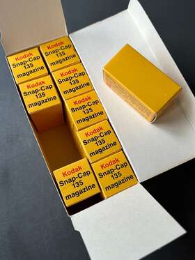 J770 Kodak Nos Snap-cap 135 Magazines Unused In Original Boxes