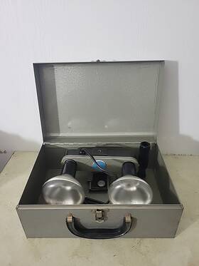121m Remsel Industries Working 2 Socket Photo Light Bar With Handle Case 300 Watt Bulbs Included
