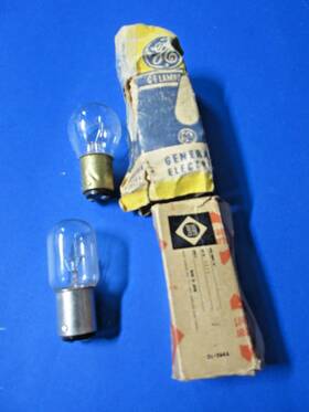 3815 Sears Ge Vintage Light Bulbs In Original Packaging