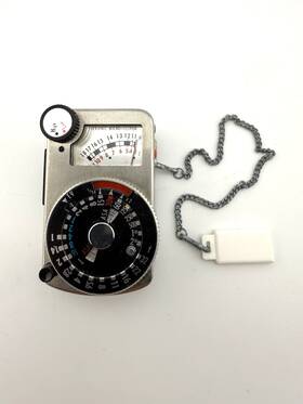 Sekonic L-136 Vintage Micro Clip-on Light Meter Exposure Original Case/box