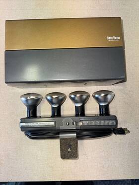 Gl102 Smith-victor Model For Indoor Color Movies With Case And 4 Bulbs Tested