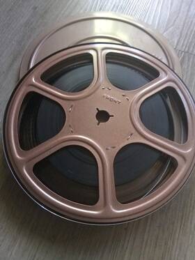 Ksk-1a66 Soko Vintage Stoko 8 Mm Metal Movie Reel With Case