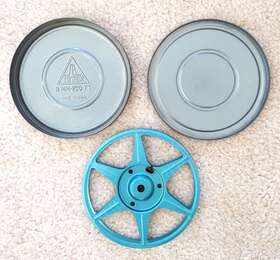 8mm-200 Tower Vintage Feet Film Reel Blue Compco Corp With Canister 5 Inch
