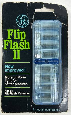 Vintage Ge Flip Flash Ii For Flipflash Cameras 8 Flashes 043168990059 Nos