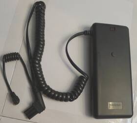 Sd-8a Yongnuo Digital Compact 9v Battery Pack For Nikon Speedlight - Never Used