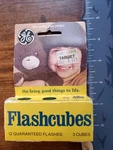 Vintage Hi-power Magicubes General Electric 3 12 Flashes. Fixed Price $16.49.