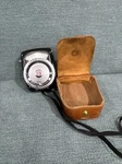 Vtg General Electric Light Exposure Meter Type PR-2 W/ Leather Case. Fixed Price $6.00.
