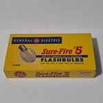 General Electric Sure Fire #5B 9 Flash Bulbs For Vtg Cameras. Fixed Price $10.99.