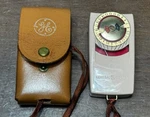 Vintage General Electric Model PR-35 Mascot Exposure Meter W/leather Case. Fixed Price $10.25.
