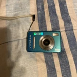 Vivitar Vivicam 5022 Digital Camera 5.1MP Black Lcd Vintage. Fixed Price $9.00.