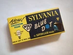 Vtg Sylvania Blue Dot Superflash Bulbs M25B Open Box 8. Fixed Price $12.61.