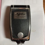 Agfalux Pocket Flash Unit ( No Case ). Fixed Price $6.99.