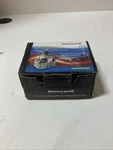 Honeywell Universal Electronic Ignition VR8345M4302 Gas Valve. Fixed Price $100.00.