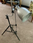Acme Lite Photo Light And Tripod Vintage Skokie Il.. Fixed Price $65.00.