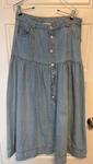Moon River Light Wash Button-down Tiered Boho/western Denim Midi Skirt Size. Fixed Price $35.00.