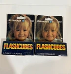 Vtg Sylvania Blue Dot Gte 3 CUBES/12 Flashes Nos Lot Of. Fixed Price $15.00.