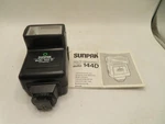 Sunpak Auto 144 Thyristor Flash Unit /w Directions. Fixed Price $7.99.